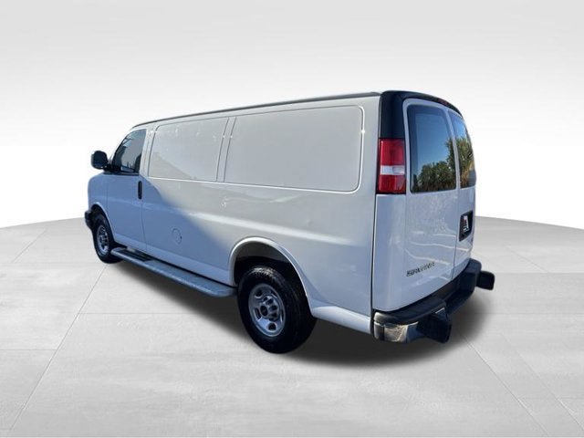 Used 2025 GMC Savana 2500 w/ Driver Convenience Package RWD image 7