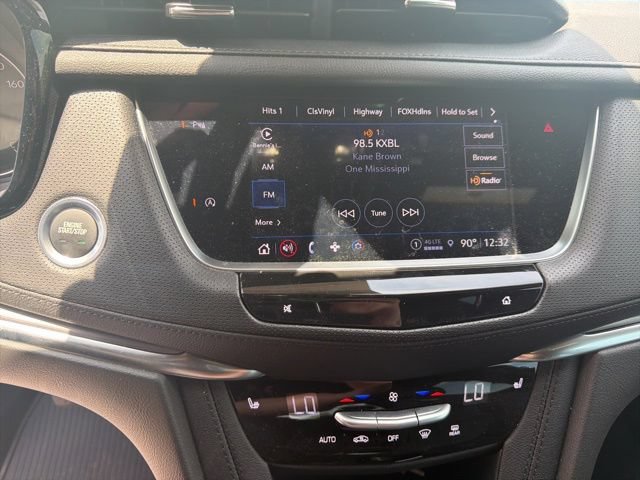 Certified 2025 Cadillac XT5 Luxury FWD image 16