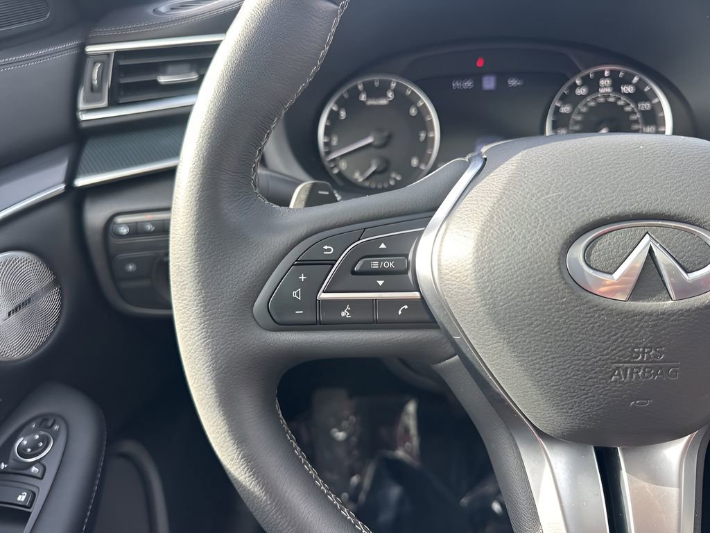 Used 2025 INFINITI QX50 Sport image 16