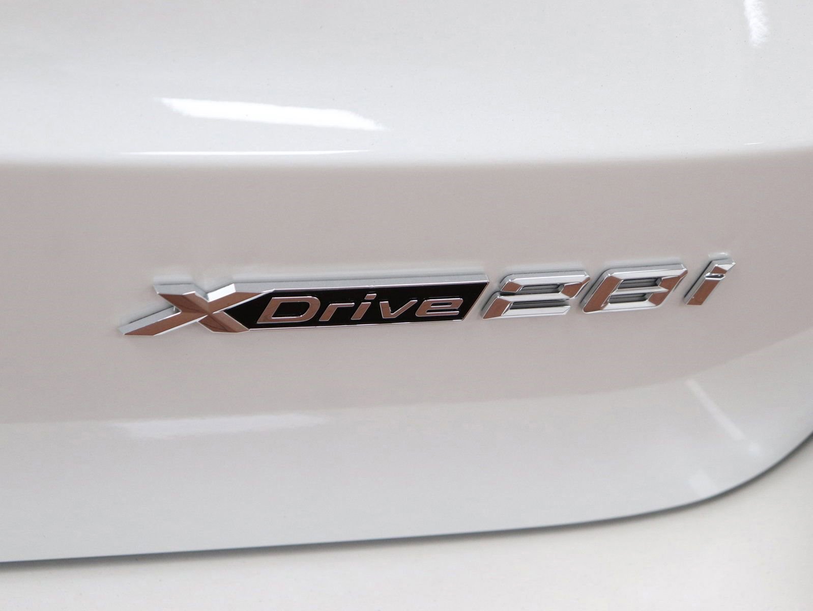 Used 2025 BMW X1 xDrive28i w/ Technology Package image 13