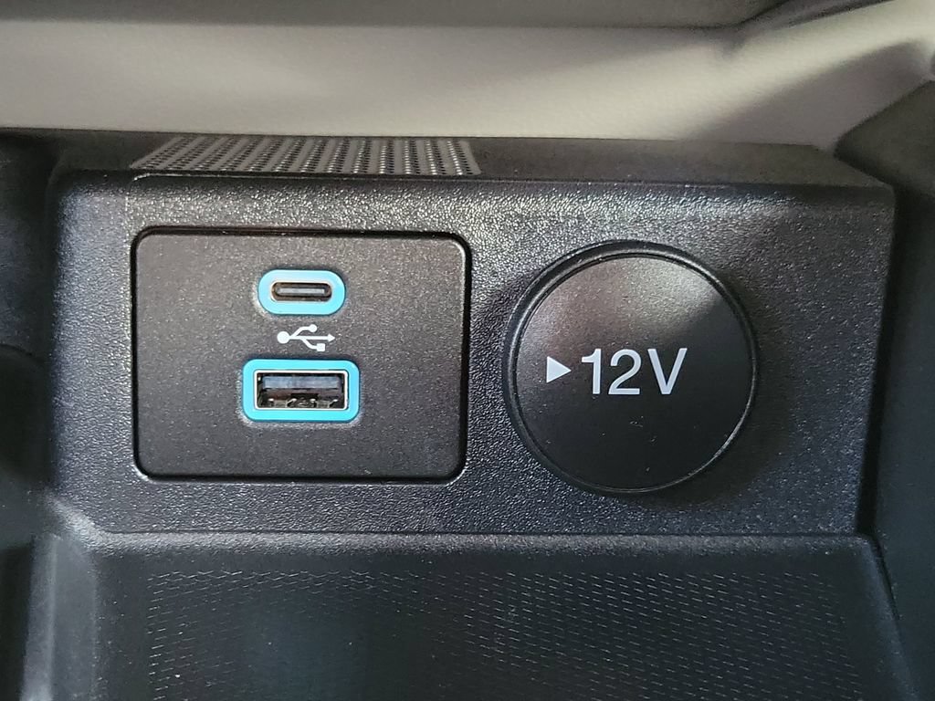 Used 2023 Ford Escape Active w/ Tech Pack #2 AWD/4WD image 30