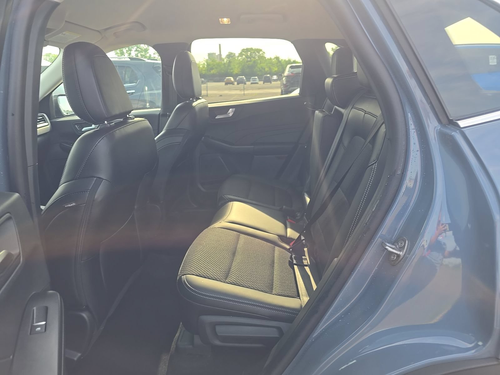 Used 2025 Ford Escape SE FWD image 7