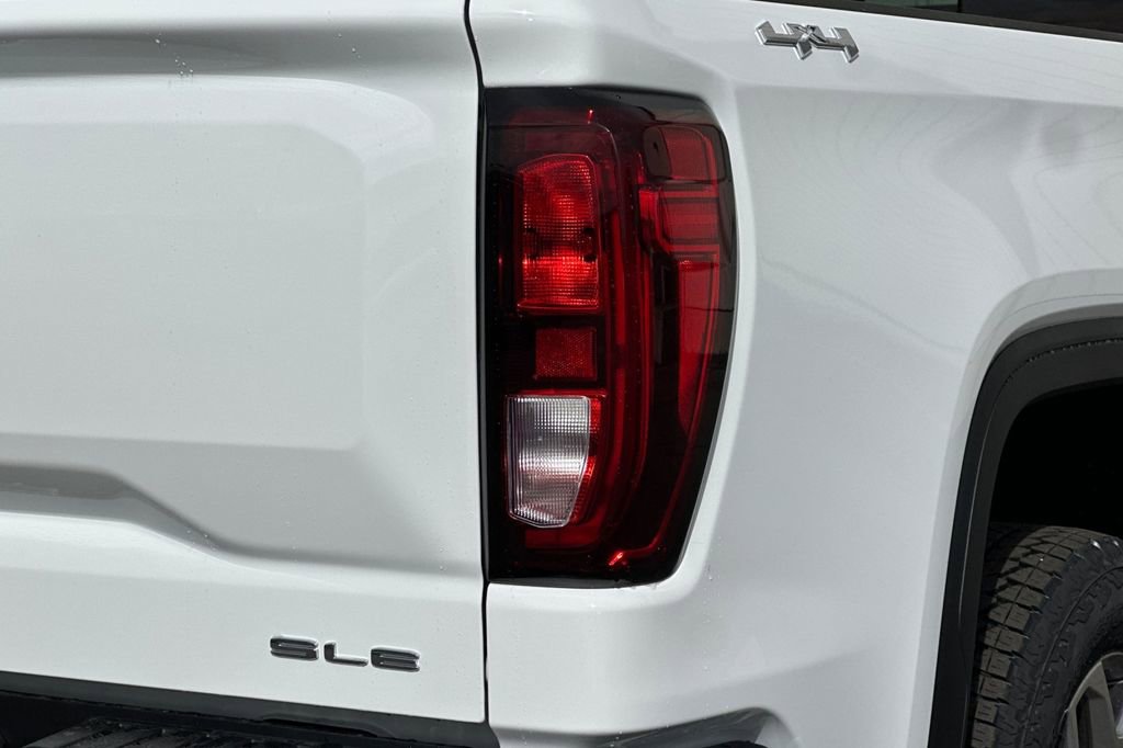 New 2026 GMC Sierra 1500 SLE w/ Preferred Package AWD/4WD image 7