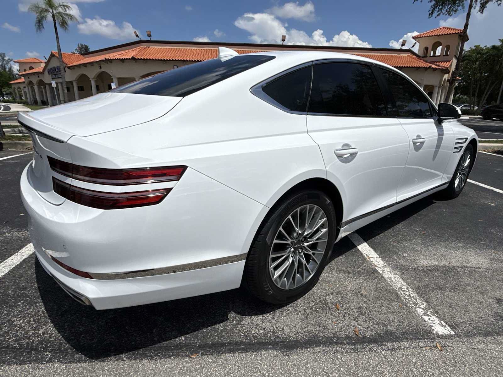 Used 2023 Genesis G80 2.5T RWD image 8