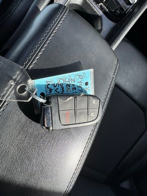 Used 2023 Jeep Compass Latitude image 41