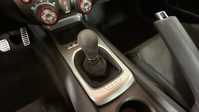 Used 2015 Chevrolet Camaro Z/28 RWD image 20