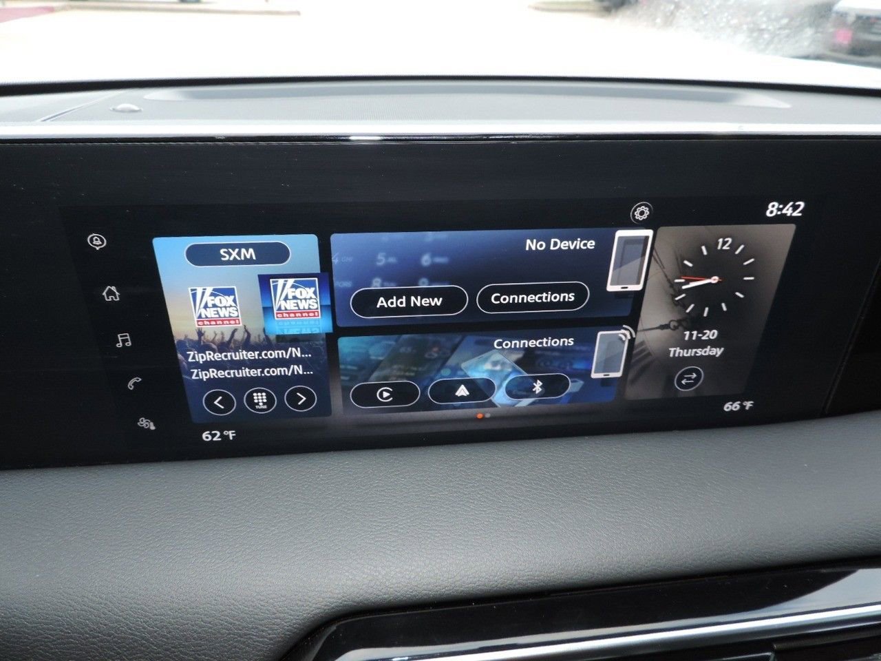 Used 2025 Nissan Armada SV image 23