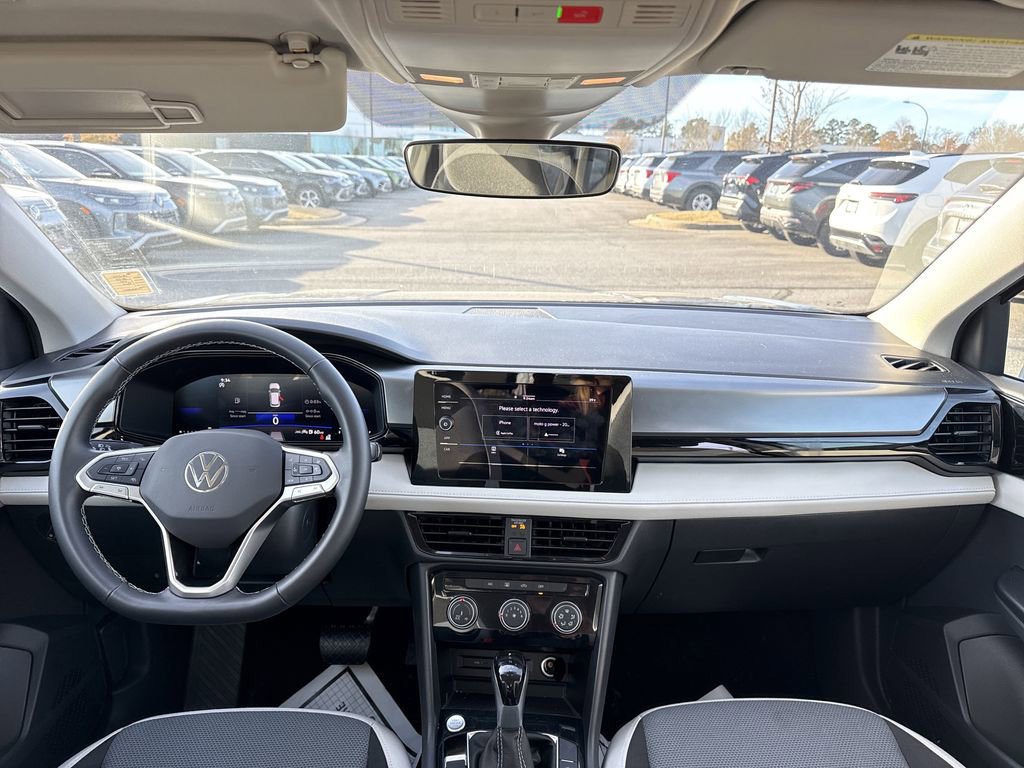 Used 2025 Volkswagen Taos S image 21