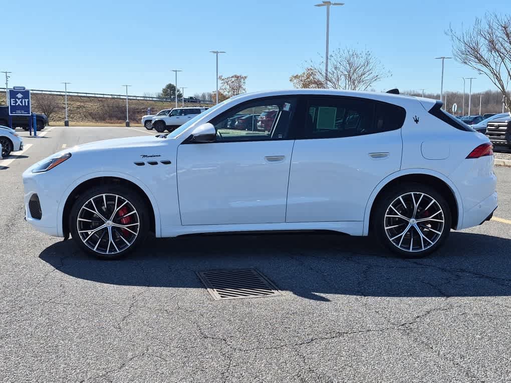 Used 2023 Maserati Grecale Modena image 4