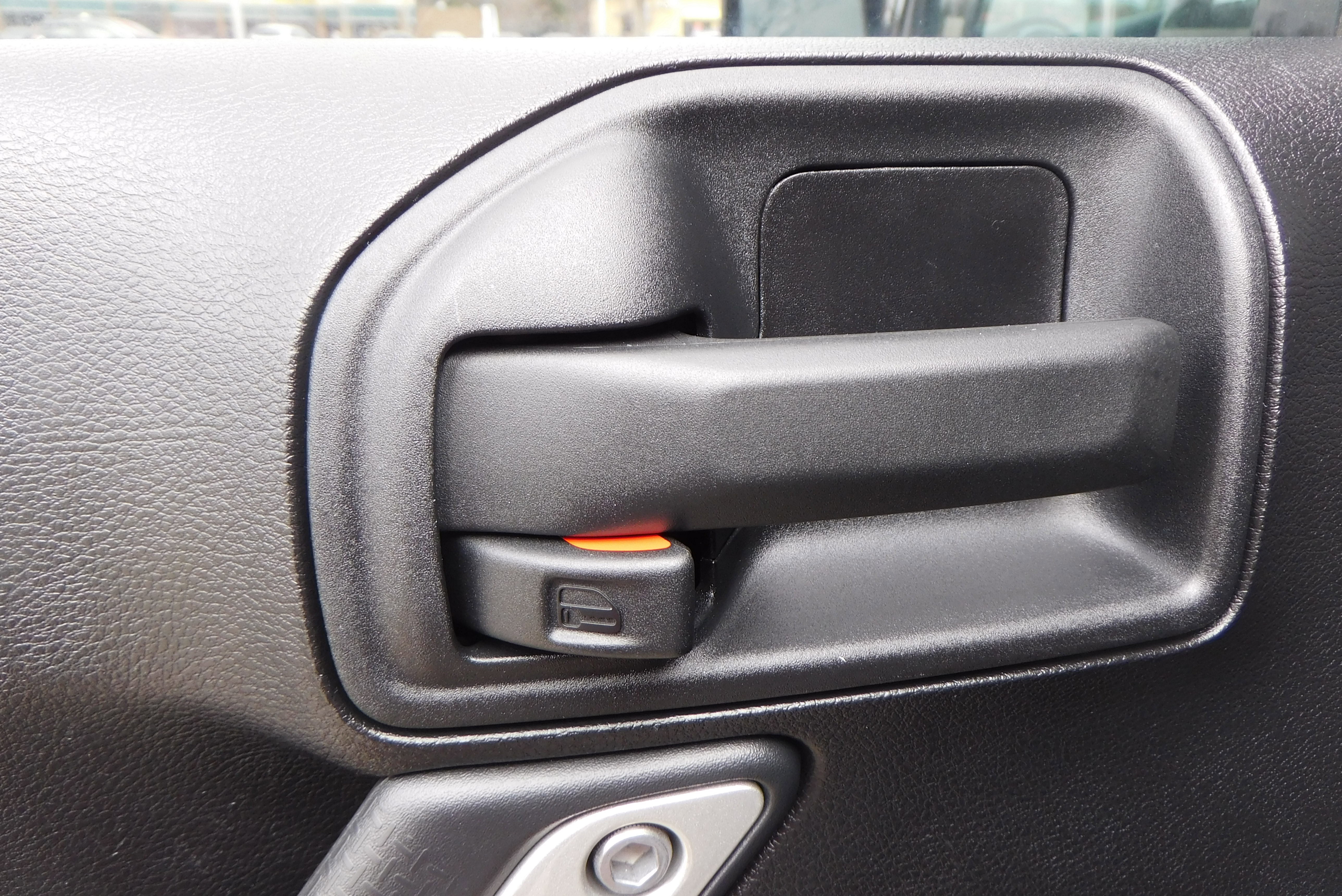 Used 2016 Jeep Wrangler Unlimited Rubicon image 38