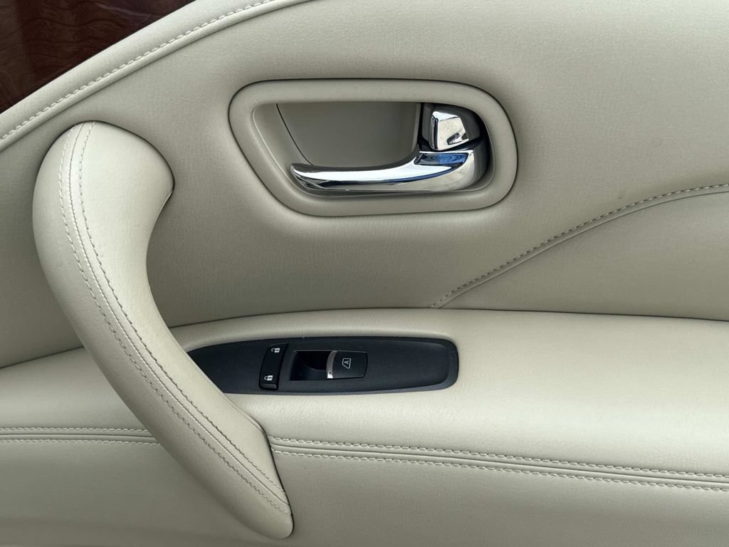 Used 2019 INFINITI QX80 Luxe w/ Proassist Package RWD image 17