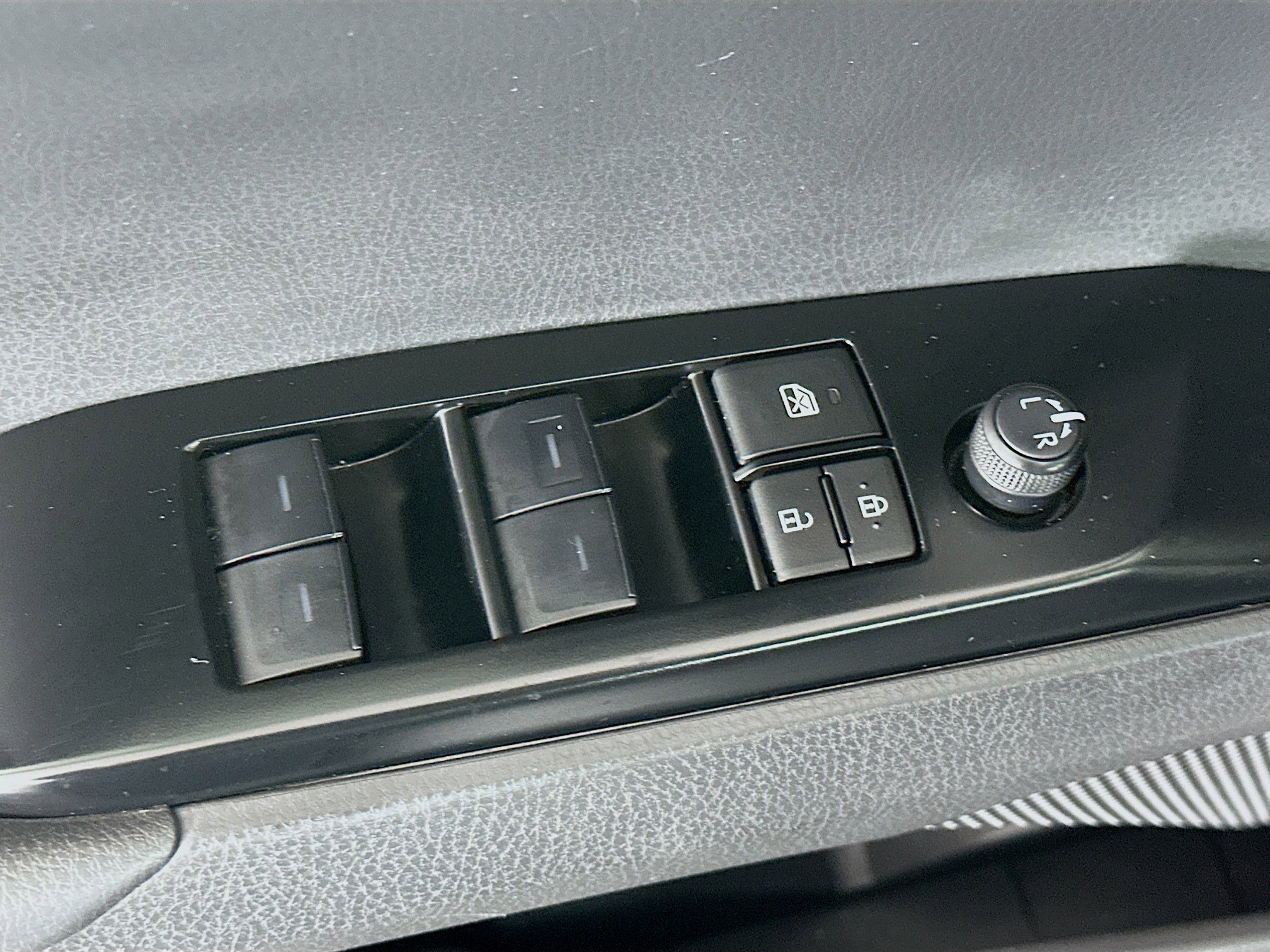 Used 2025 Toyota Camry LE image 15