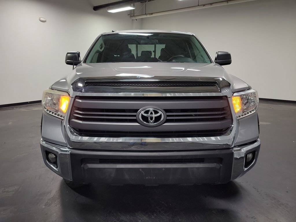 Used 2015 Toyota Tundra SR5 image 2