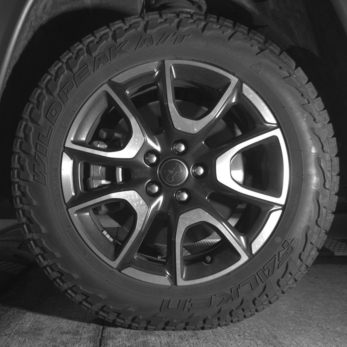 Used 2025 Jeep Compass Trailhawk AWD/4WD image 12