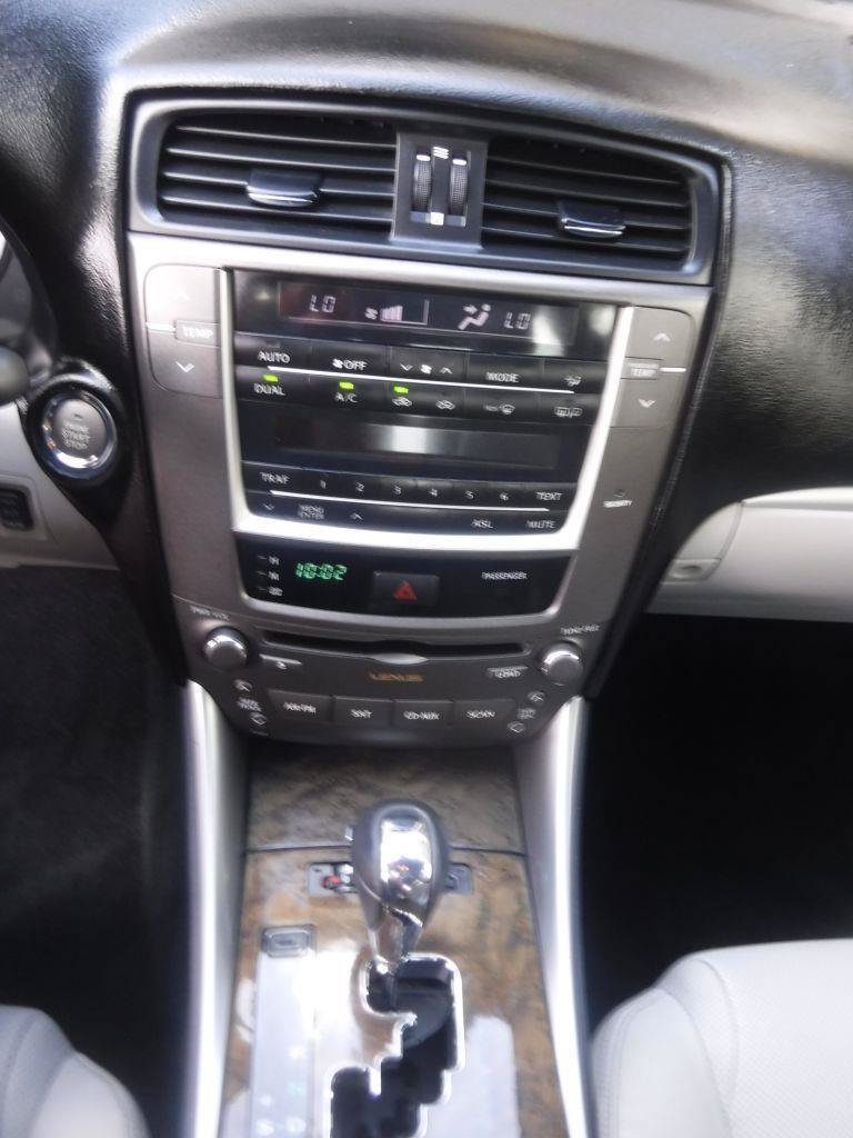 Used 2011 Lexus IS 250 w/ Premium Pkg Value Edition RWD image 32