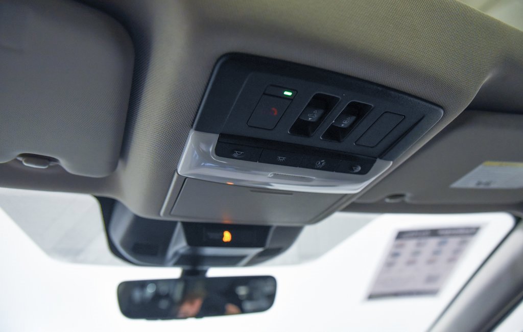 Used 2023 Nissan Rogue SL w/ SL Premium Package image 28