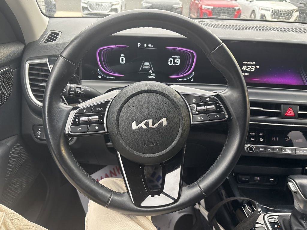 Used 2025 Kia Seltos S image 20