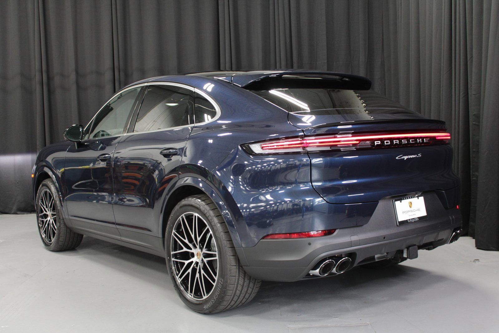 New 2026 Porsche Cayenne S image 3