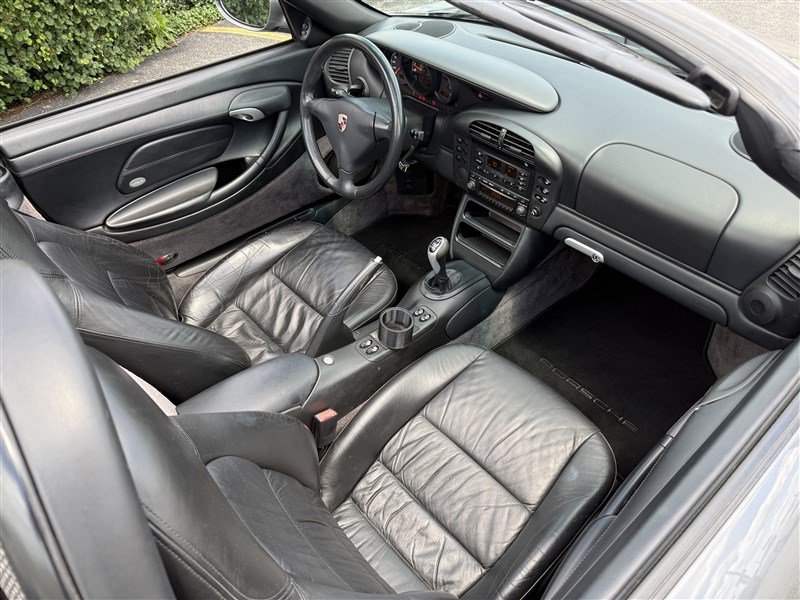 Used 2003 Porsche Boxster RWD image 7