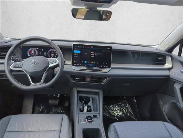 New 2026 Volkswagen Tiguan SE FWD image 25