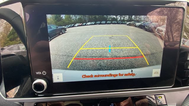 Used 2025 Toyota Camry SE FWD image 24