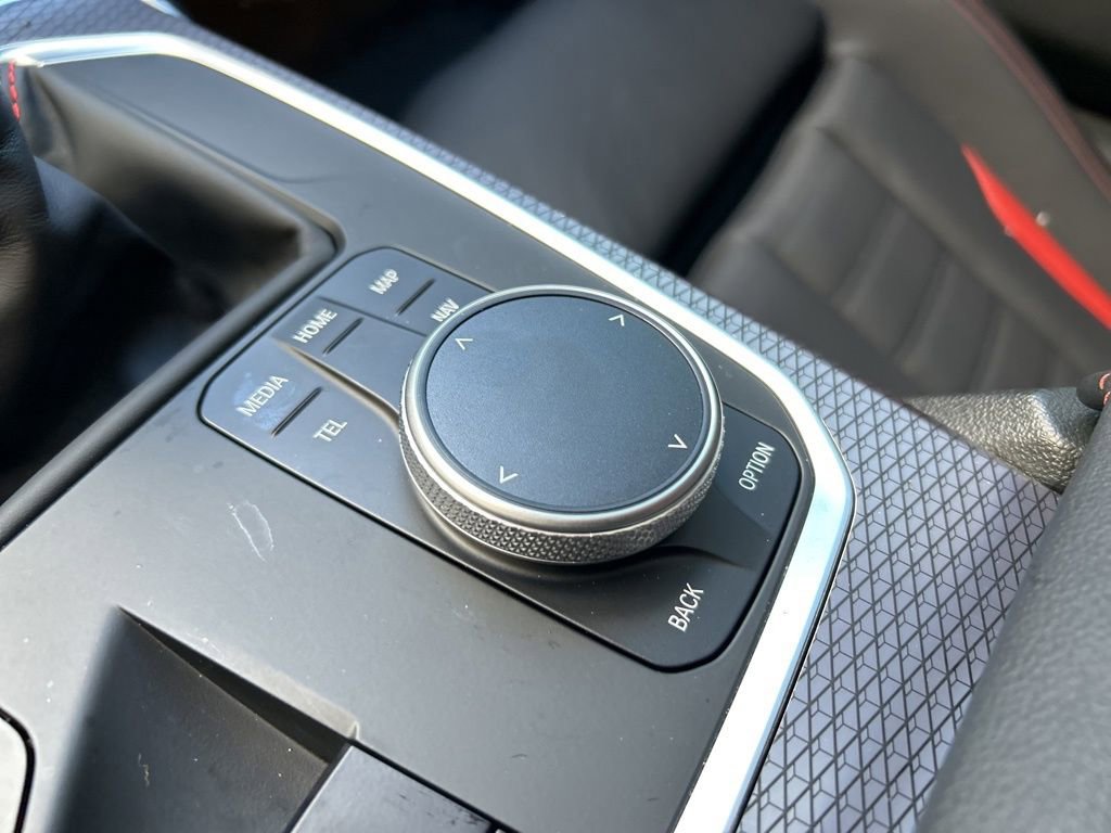 Used 2025 BMW M2 w/ Lighting Package image 46
