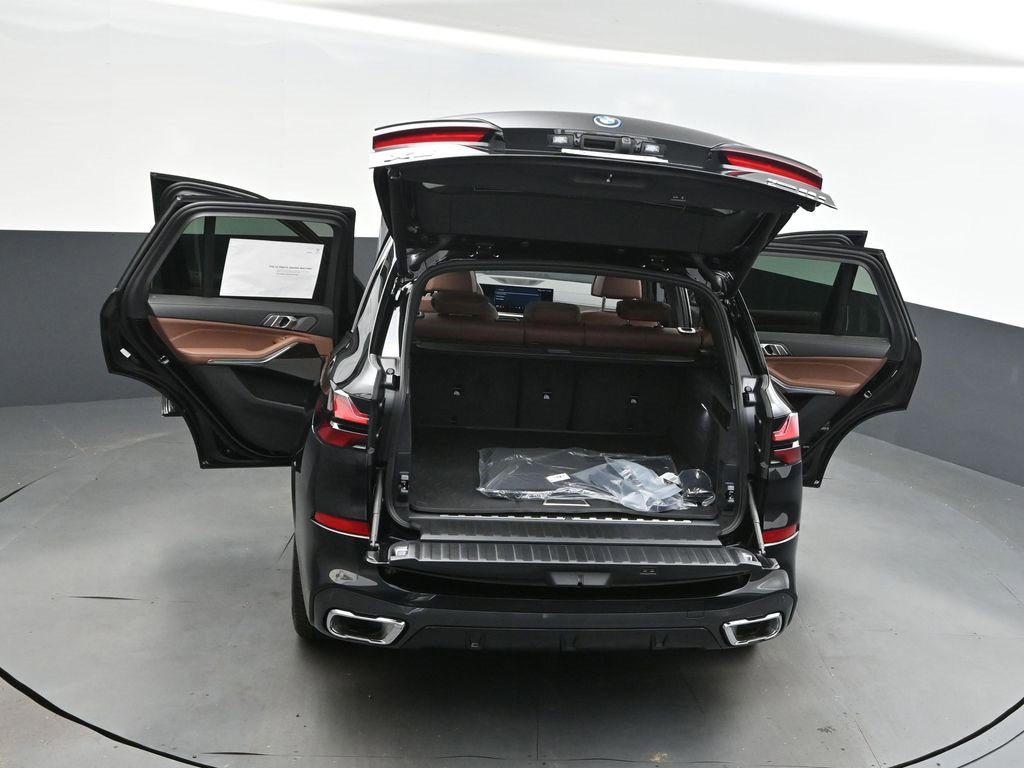 New 2026 BMW X5 xDrive50e image 48