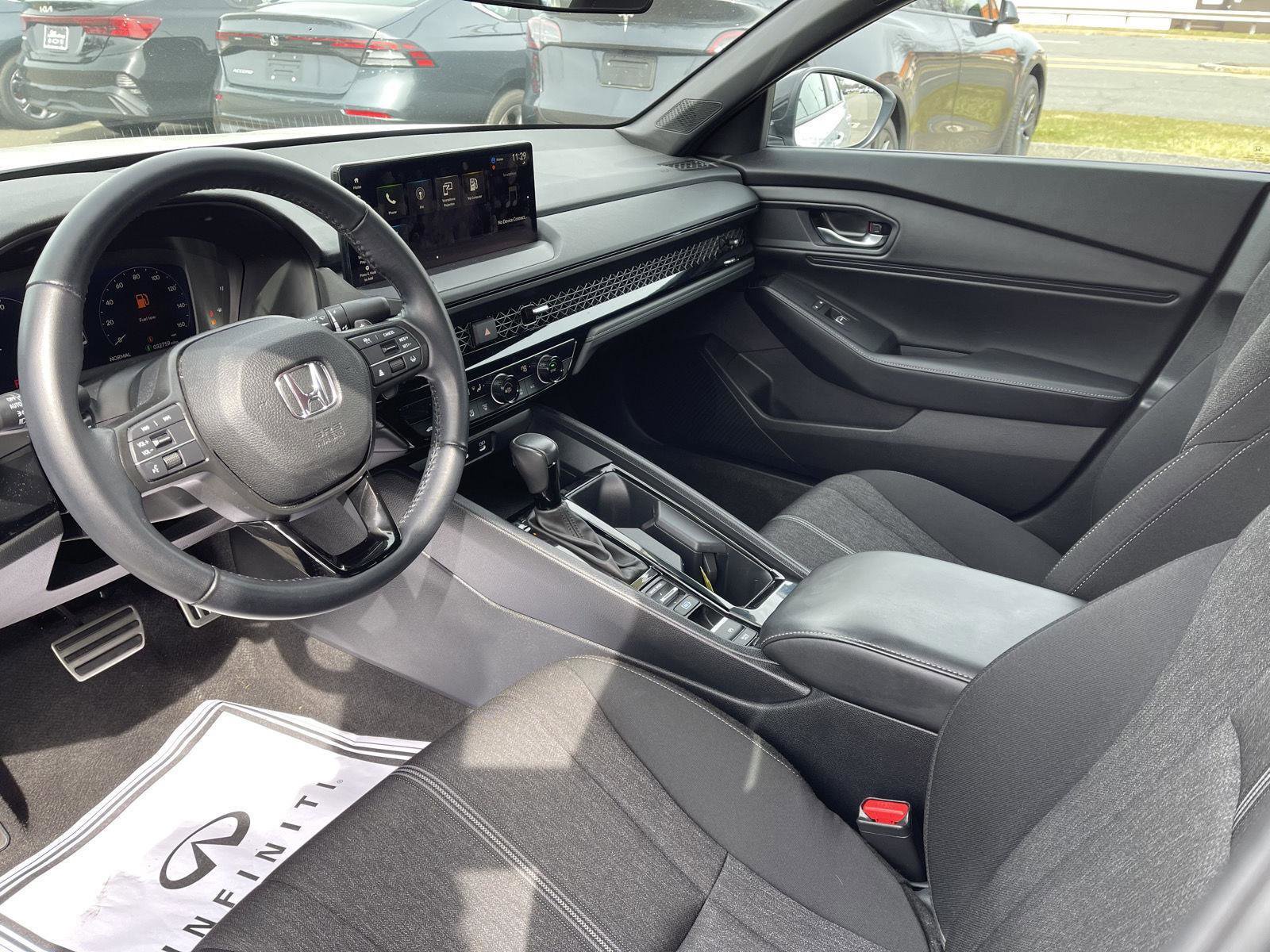 Used 2023 Honda Accord Sport image 4