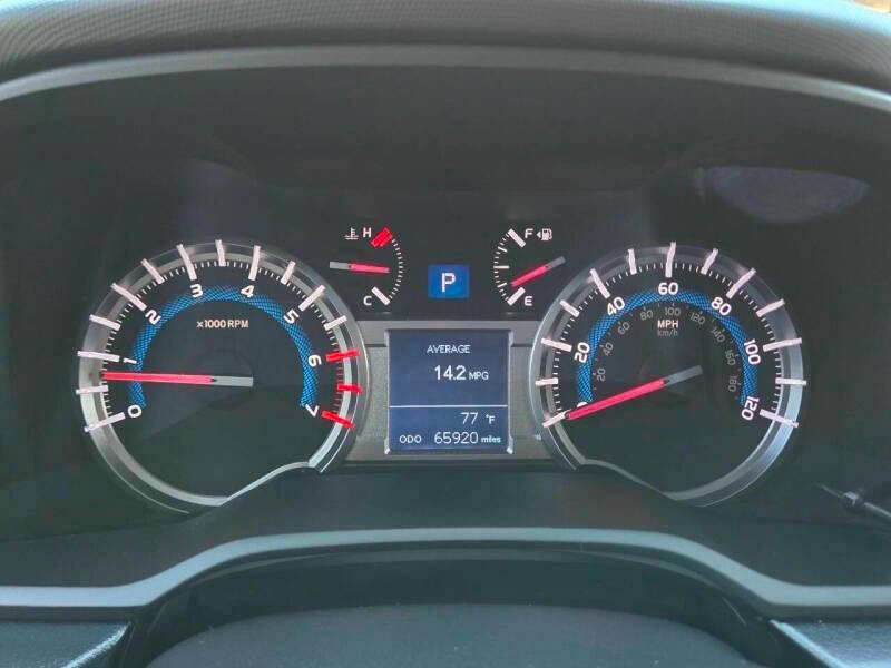 Used 2018 Toyota 4Runner Limited image 23