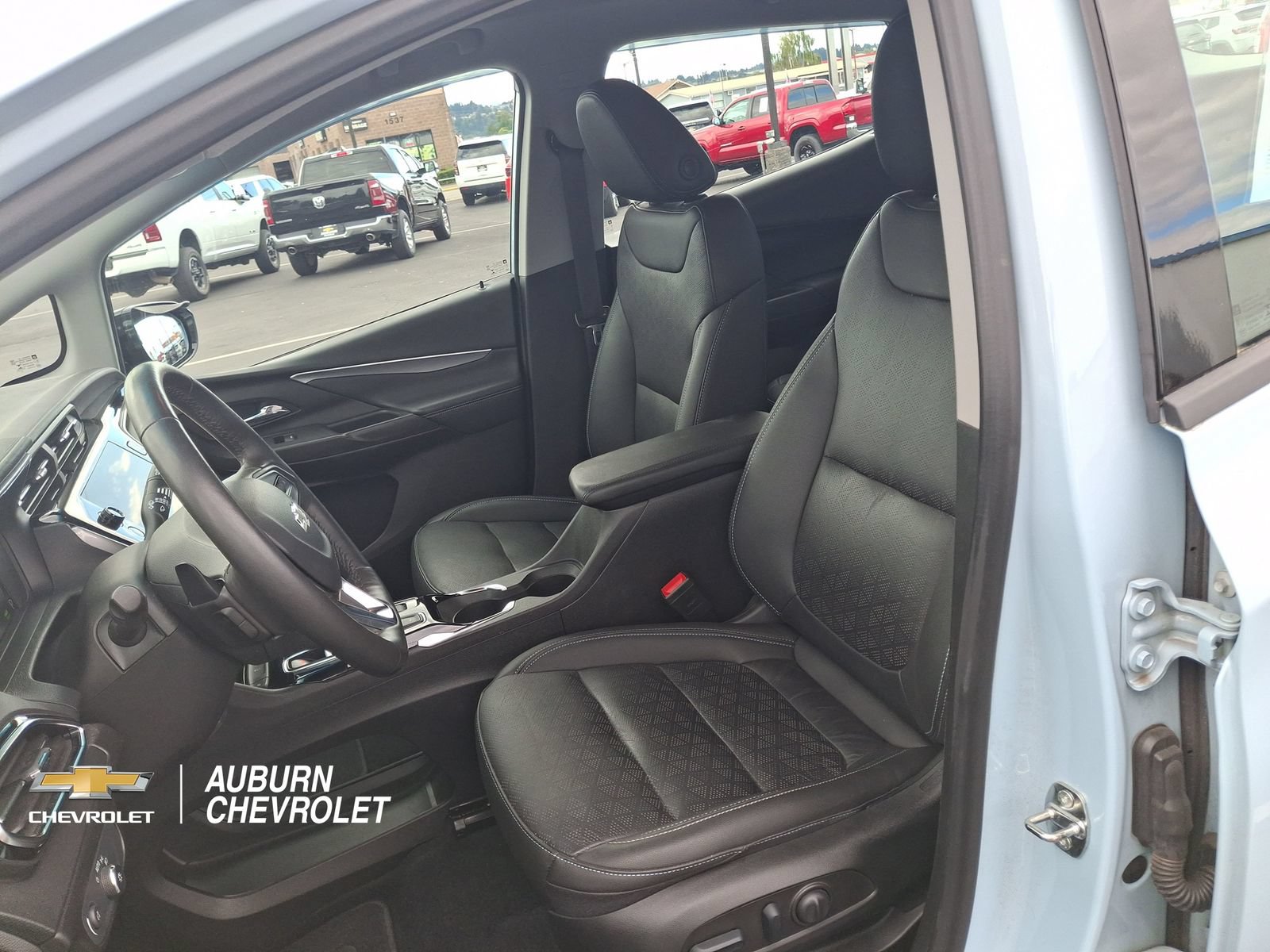 Used 2023 Chevrolet Bolt LT FWD image 17