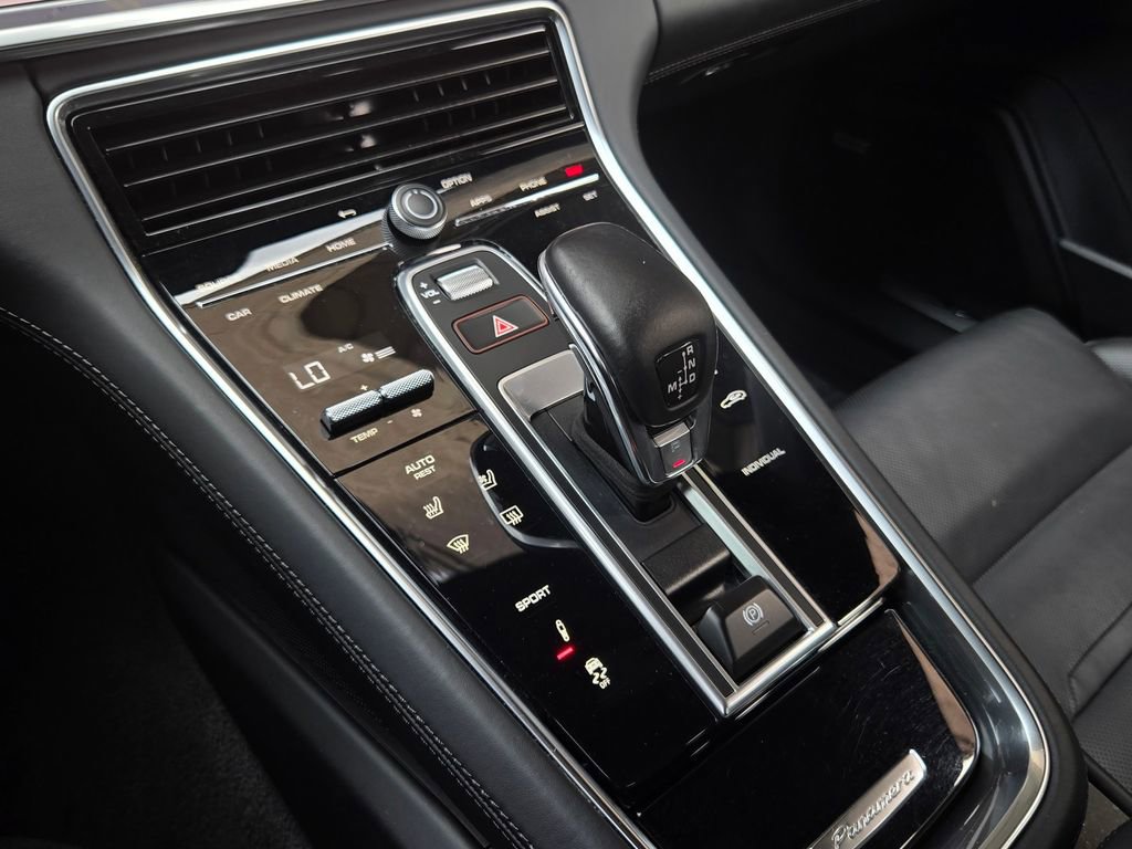 Used 2021 Porsche Panamera 4S image 27