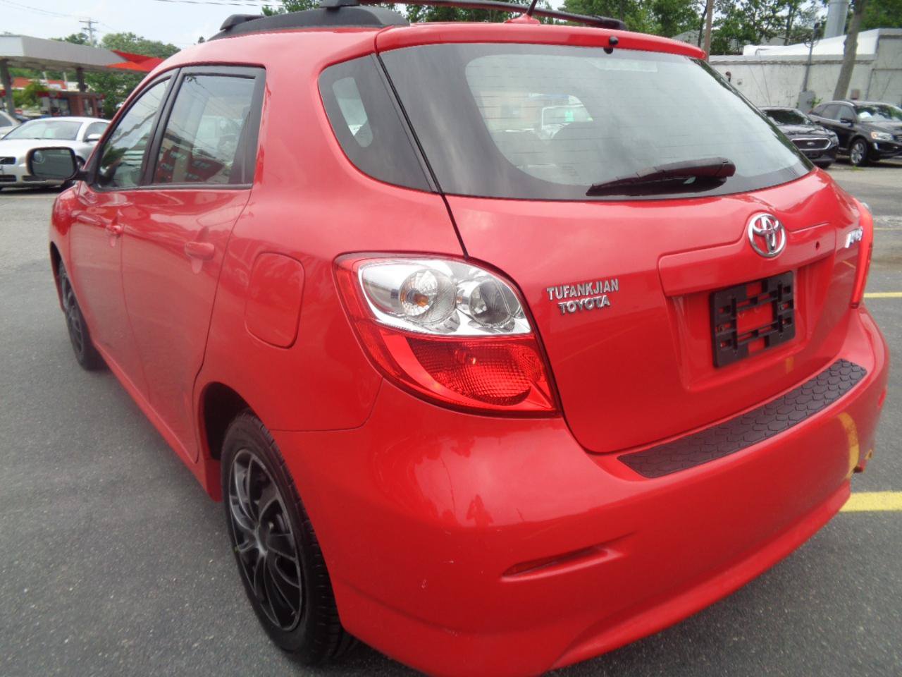 Used 2009 Toyota Matrix FWD image 17