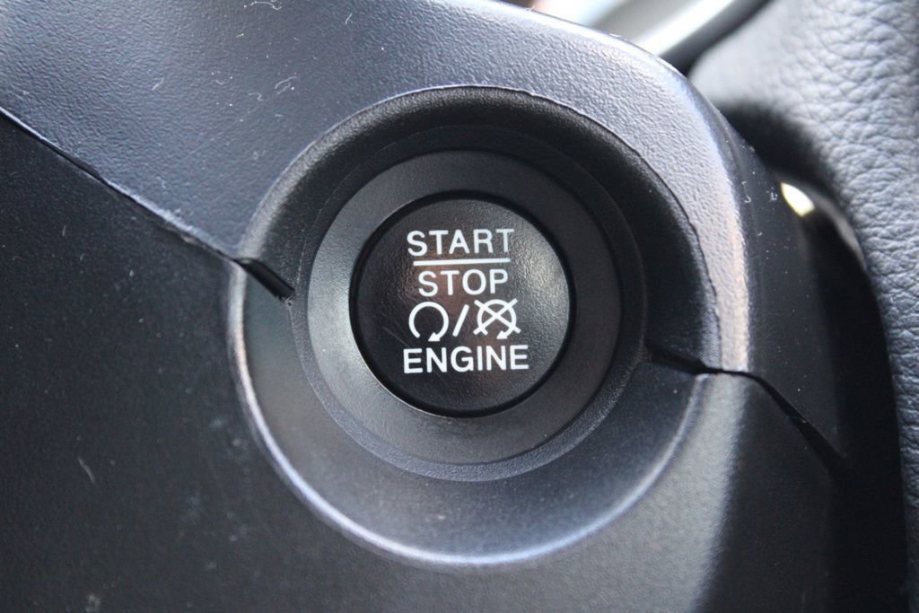 Used 2019 Jeep Compass Altitude image 30