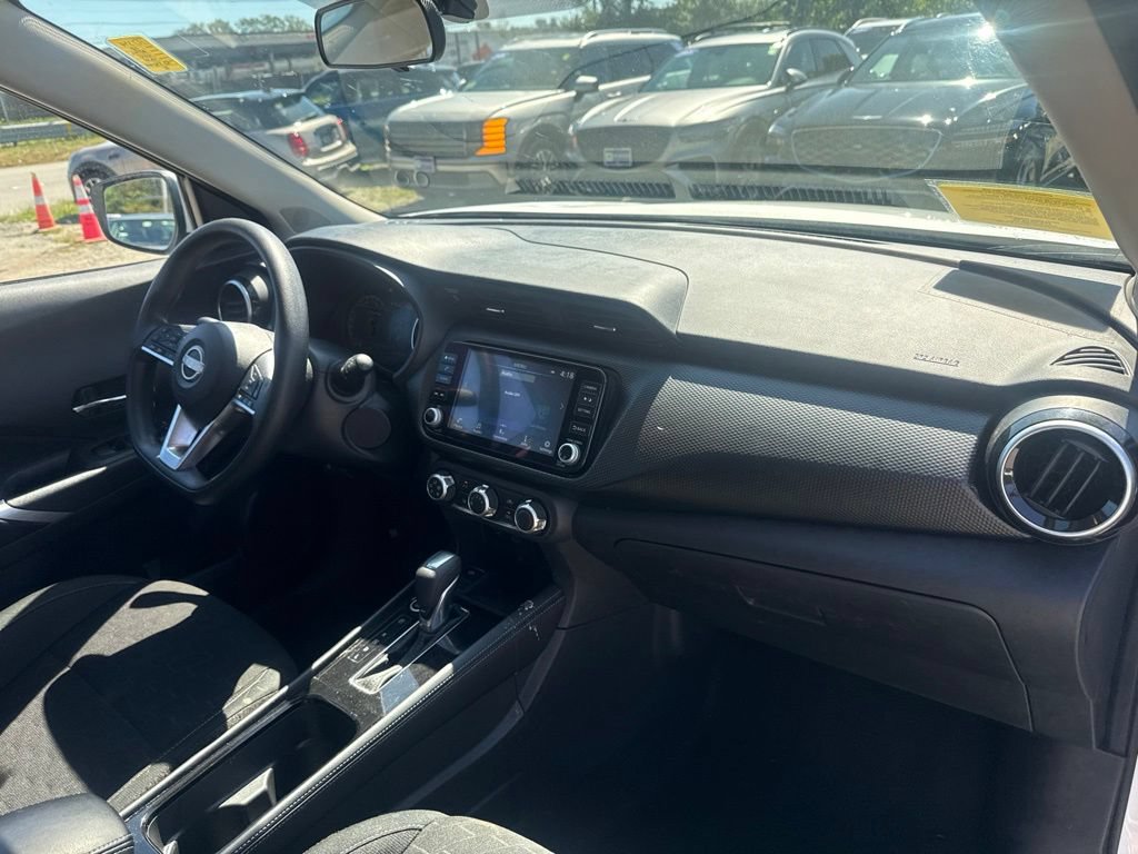 Used 2024 Nissan Kicks SV FWD image 21