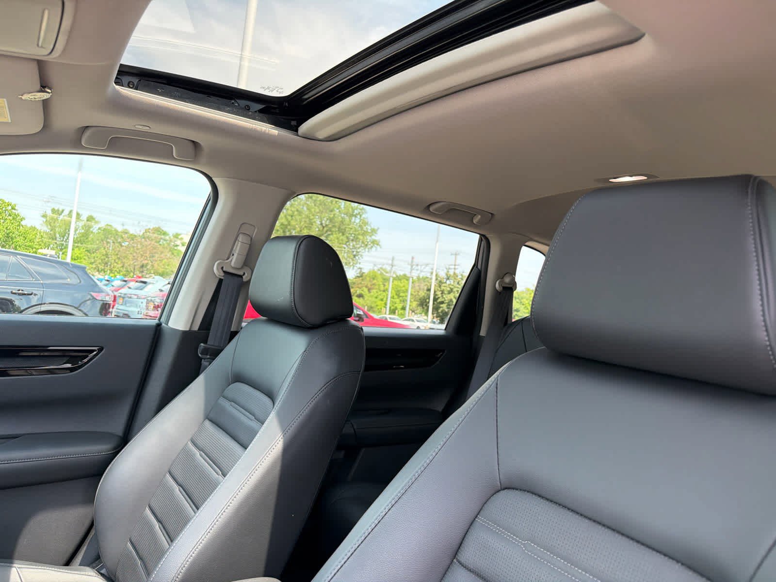 Used 2023 Honda CR-V EX-L image 10