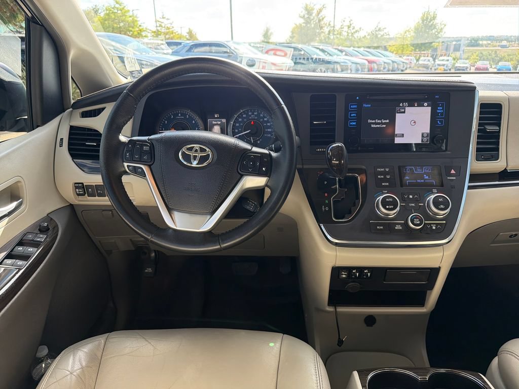 Used 2017 Toyota Sienna XLE w/ XLE Navigation Package FWD image 28