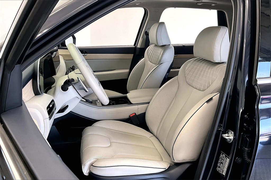 Used 2024 Hyundai Palisade Limited image 26