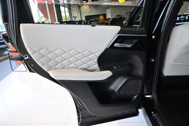 Used 2024 Mitsubishi Outlander SEL Black Edition image 22