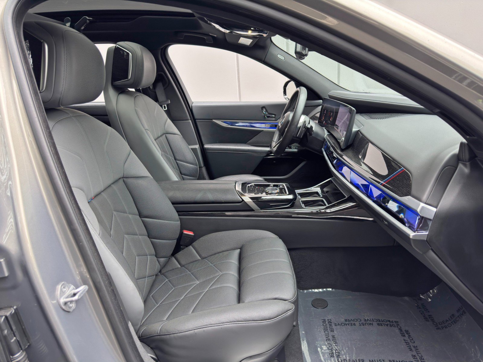 Used 2023 BMW 740i RWD image 17