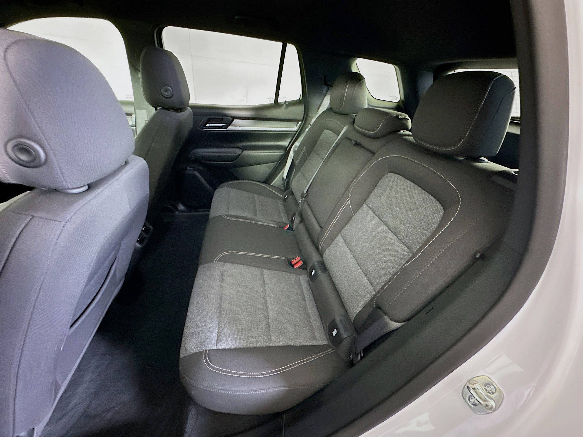 Used 2025 GMC Terrain Elevation AWD/4WD image 26
