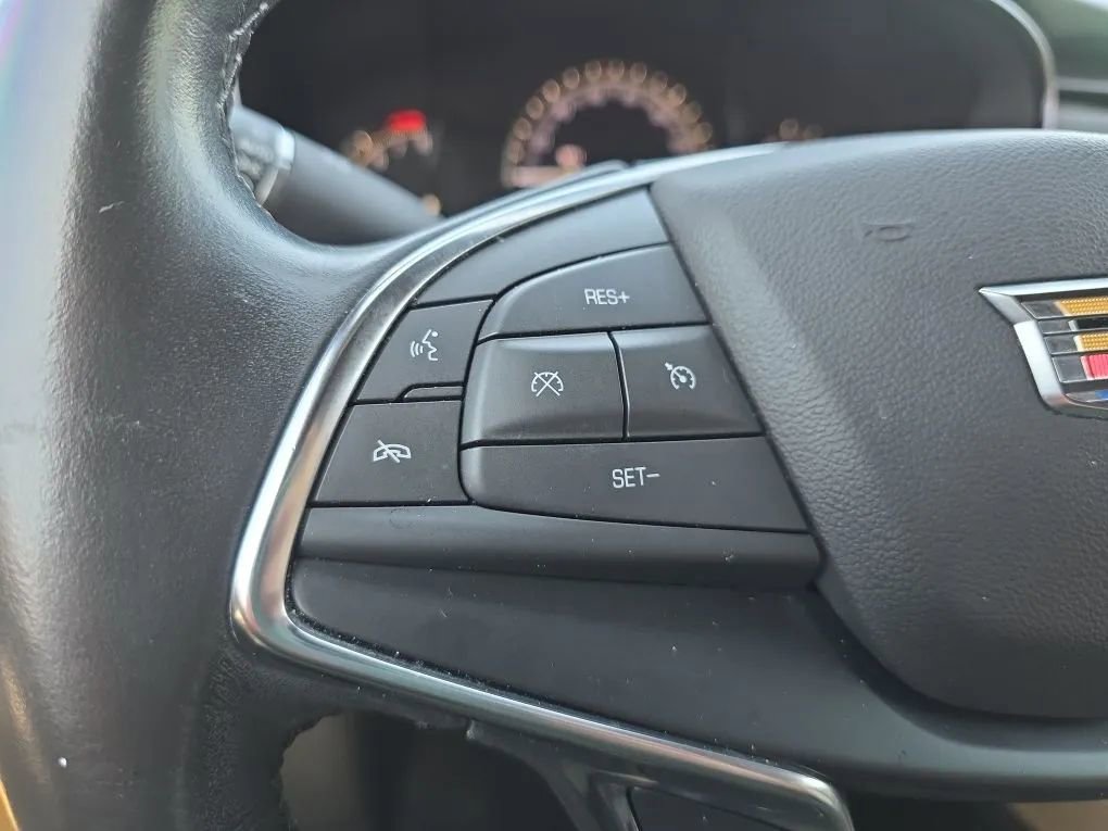 Used 2019 Cadillac XT5 AWD image 20