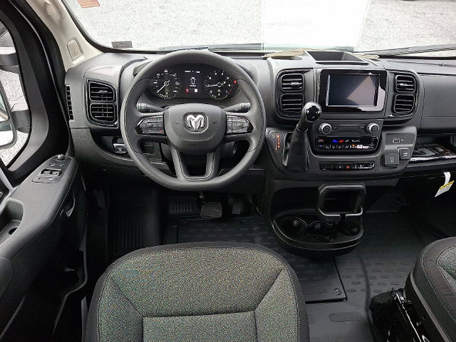 Used 2024 RAM ProMaster 3500 w/ Safety Group FWD image 8