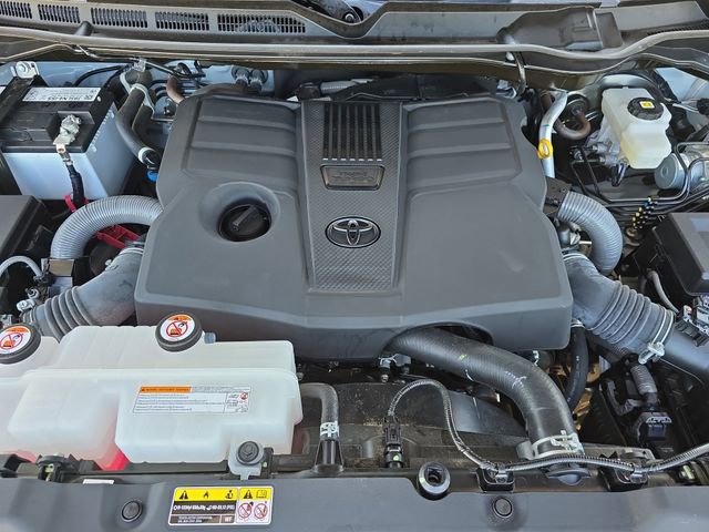 Used 2025 Toyota Tundra Limited image 30
