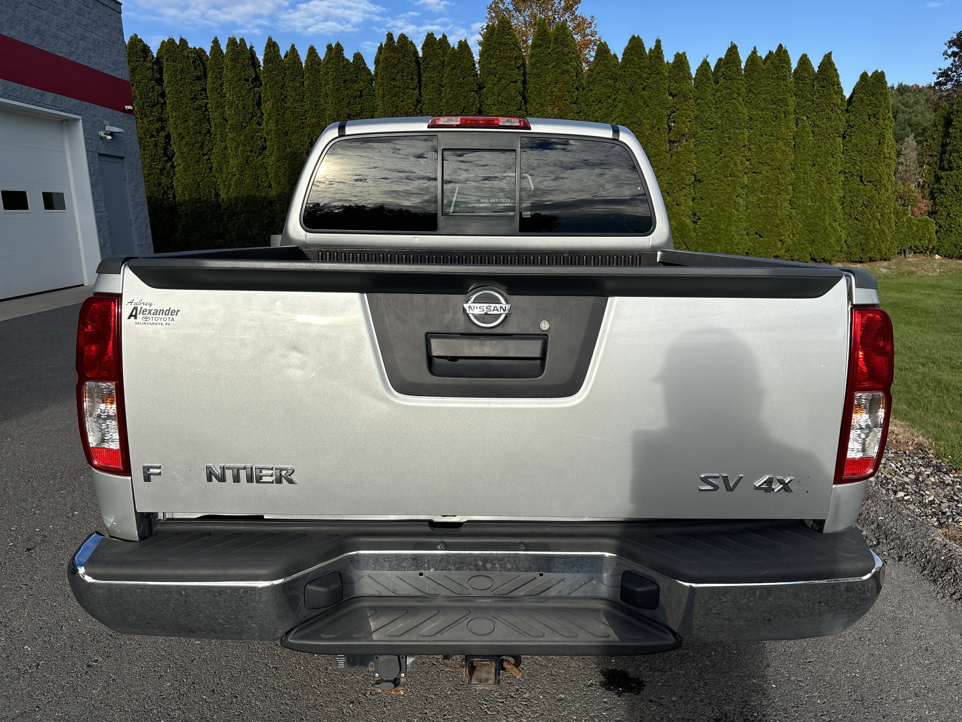 Used 2019 Nissan Frontier SV image 4