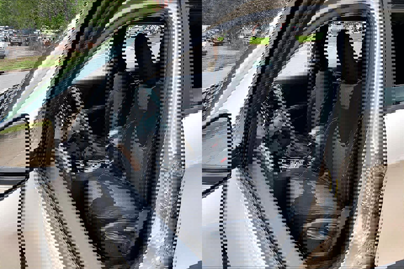 Used 2015 Jeep Cherokee Sport image 8