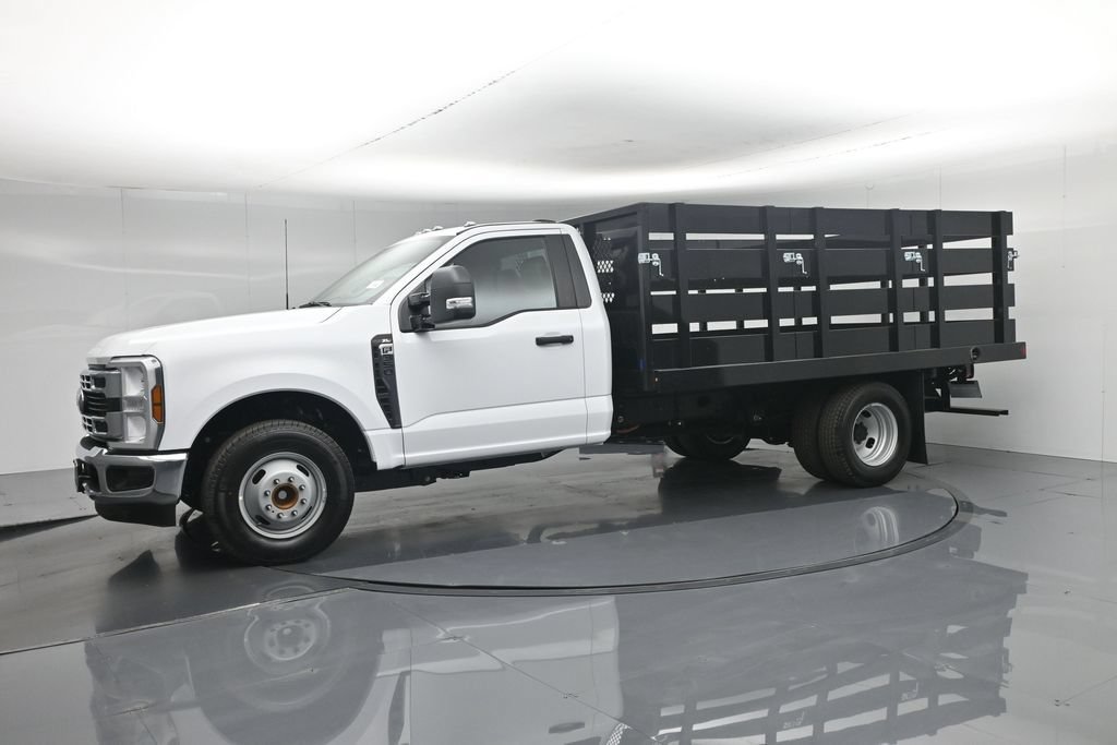 New 2026 Ford F350 XL w/ XL Chrome Package RWD image 21