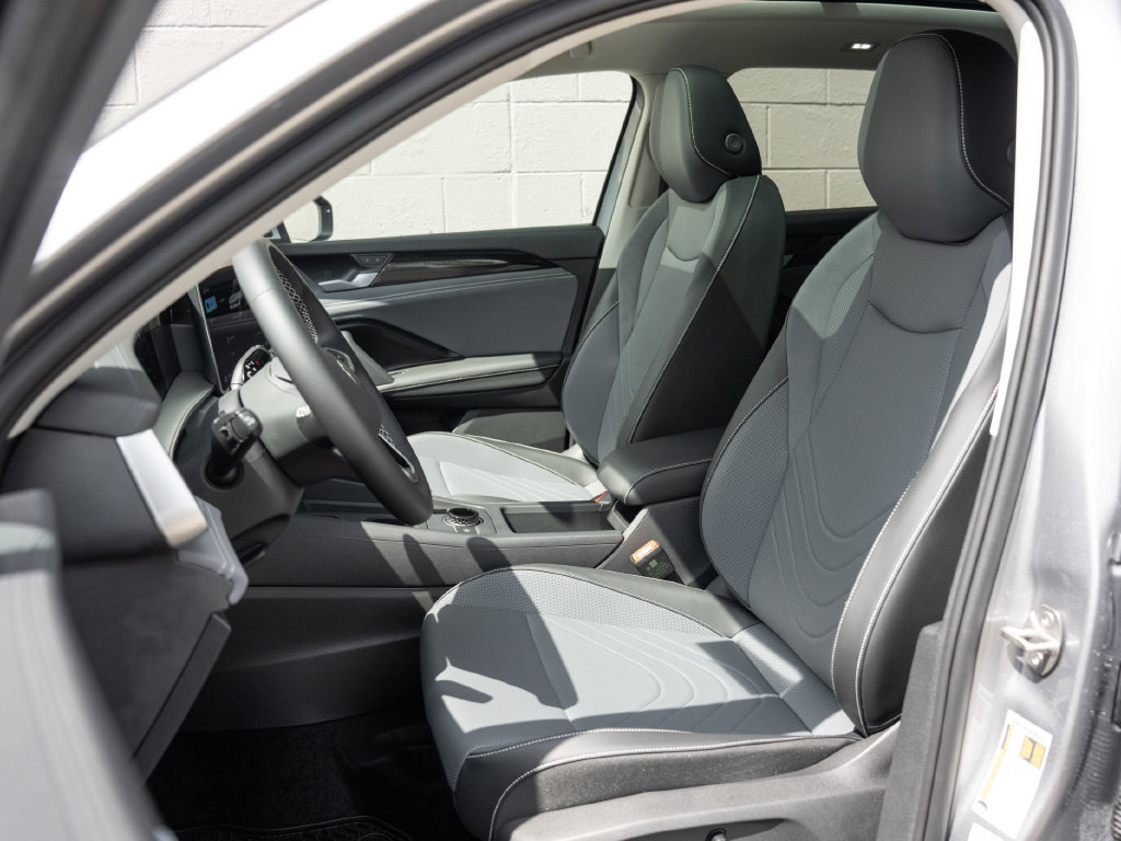 New 2026 Volkswagen Tiguan SE AWD/4WD image 8