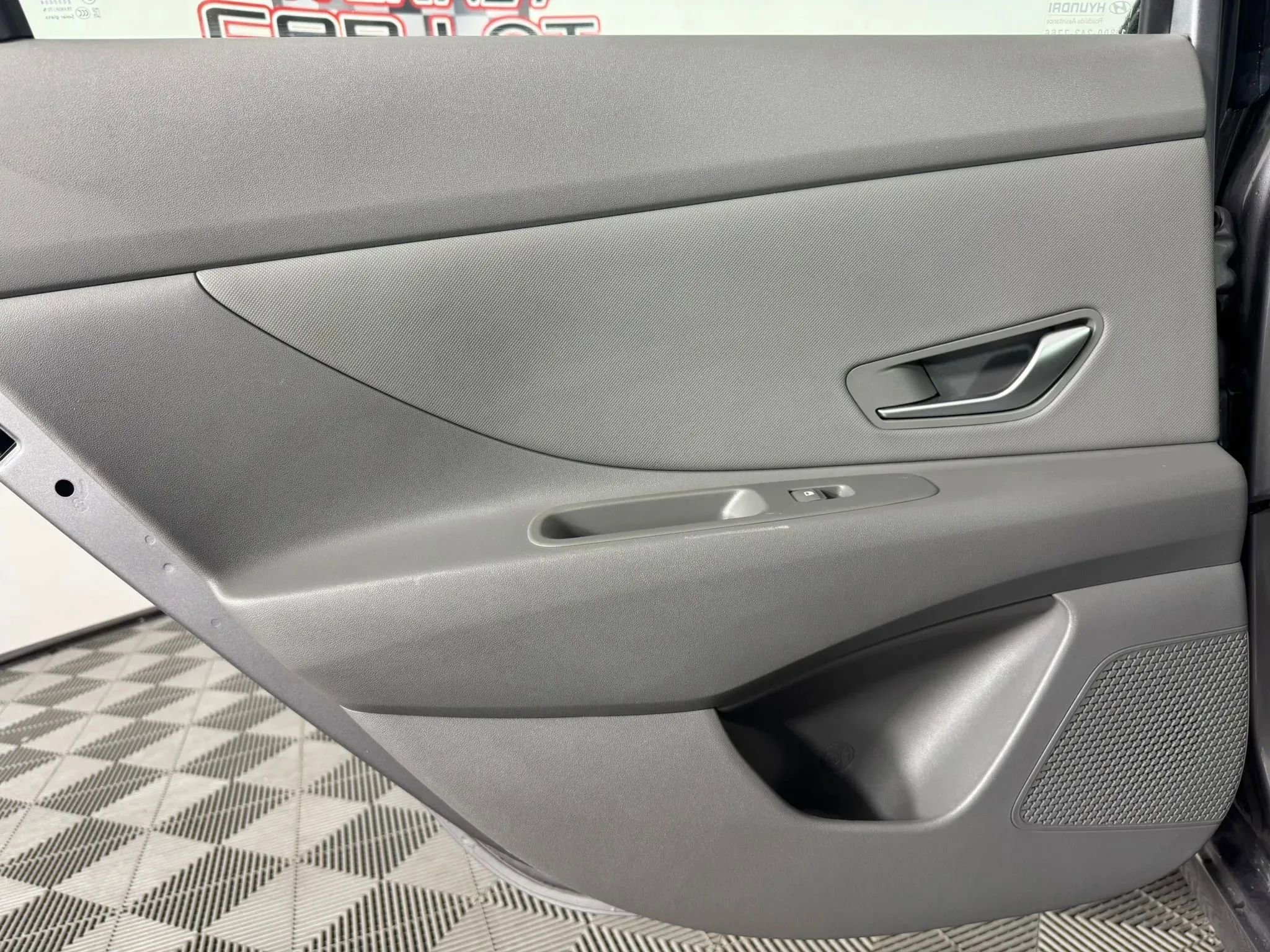 Used 2025 Hyundai Elantra Sport FWD image 40