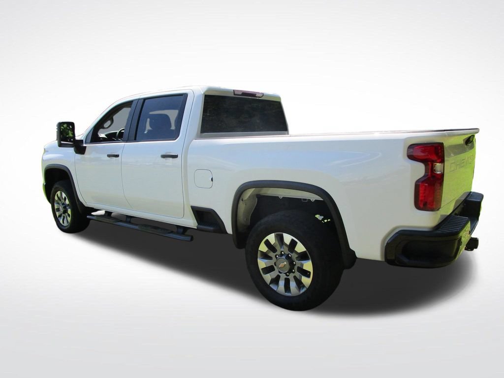 Used 2024 Chevrolet Silverado 2500 Custom w/ Custom Value Package AWD/4WD image 4