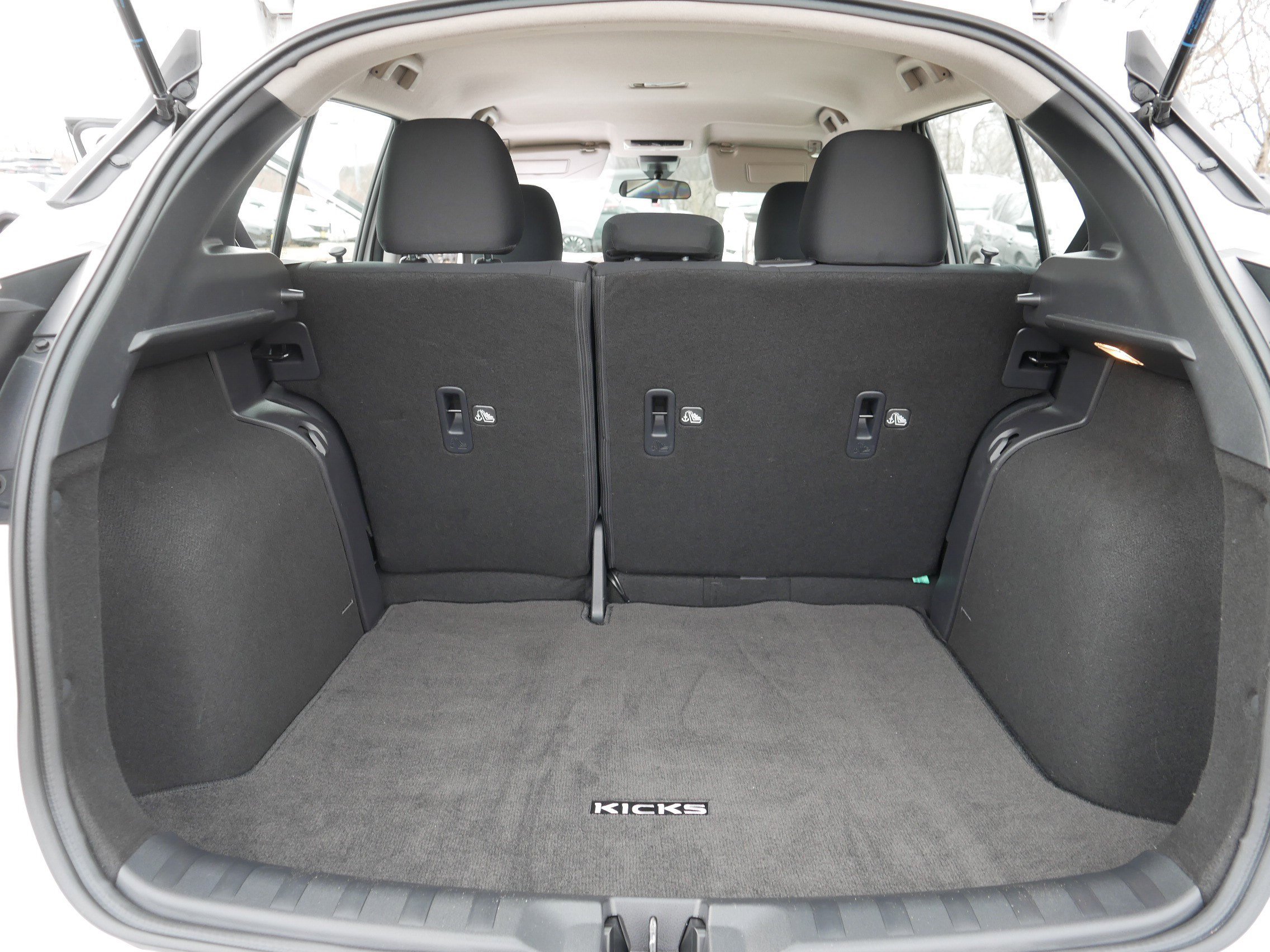 Certified 2023 Nissan Kicks S image 18